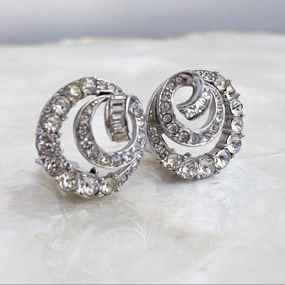 Vintage Jewelry - Boucher Estate Rhinestone Statement Clip Earrings